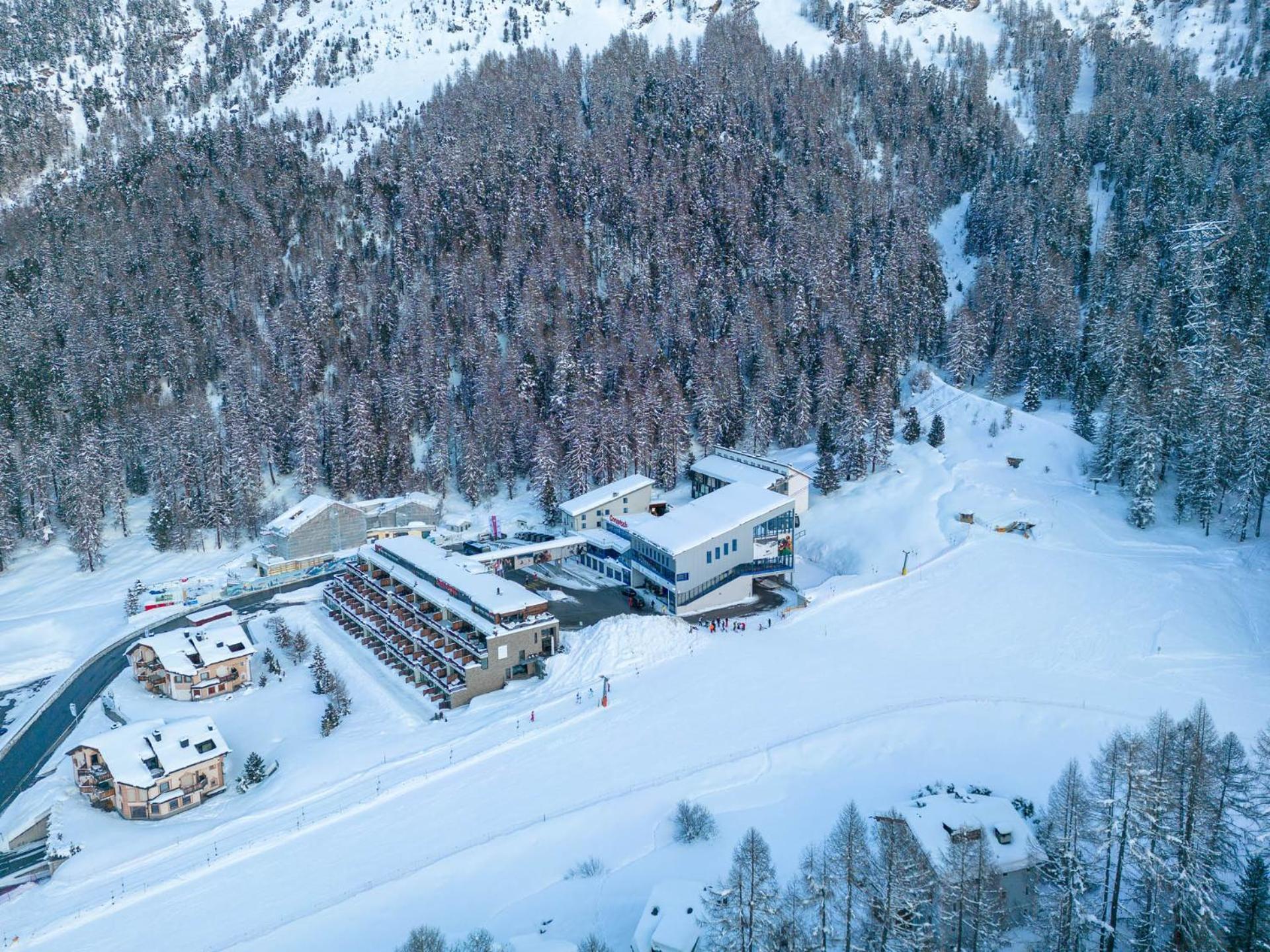 Nira Alpina Hotel Silvaplana Exterior photo